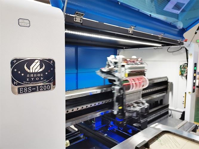 Lens Mounting PCB Processing Pick And Place Machine